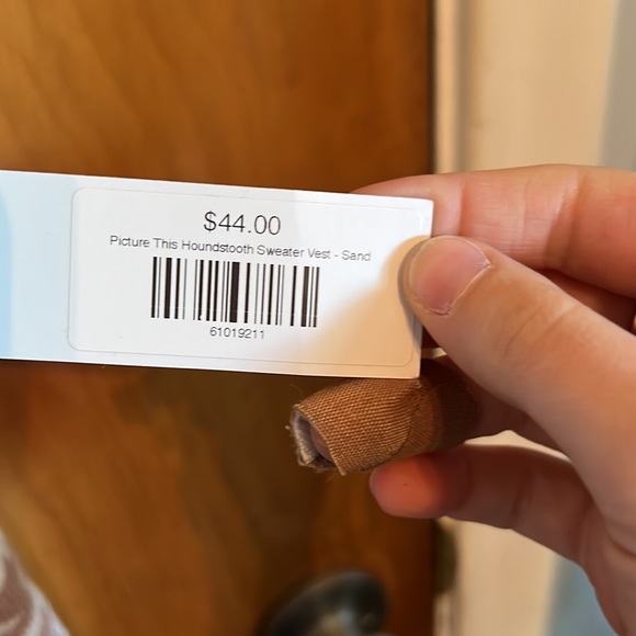 Houndstooth Sweater Vest - Picture 2 of 4